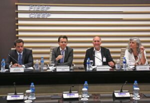 Inovação e integração podem conferir mais competitividade ao setor da moda