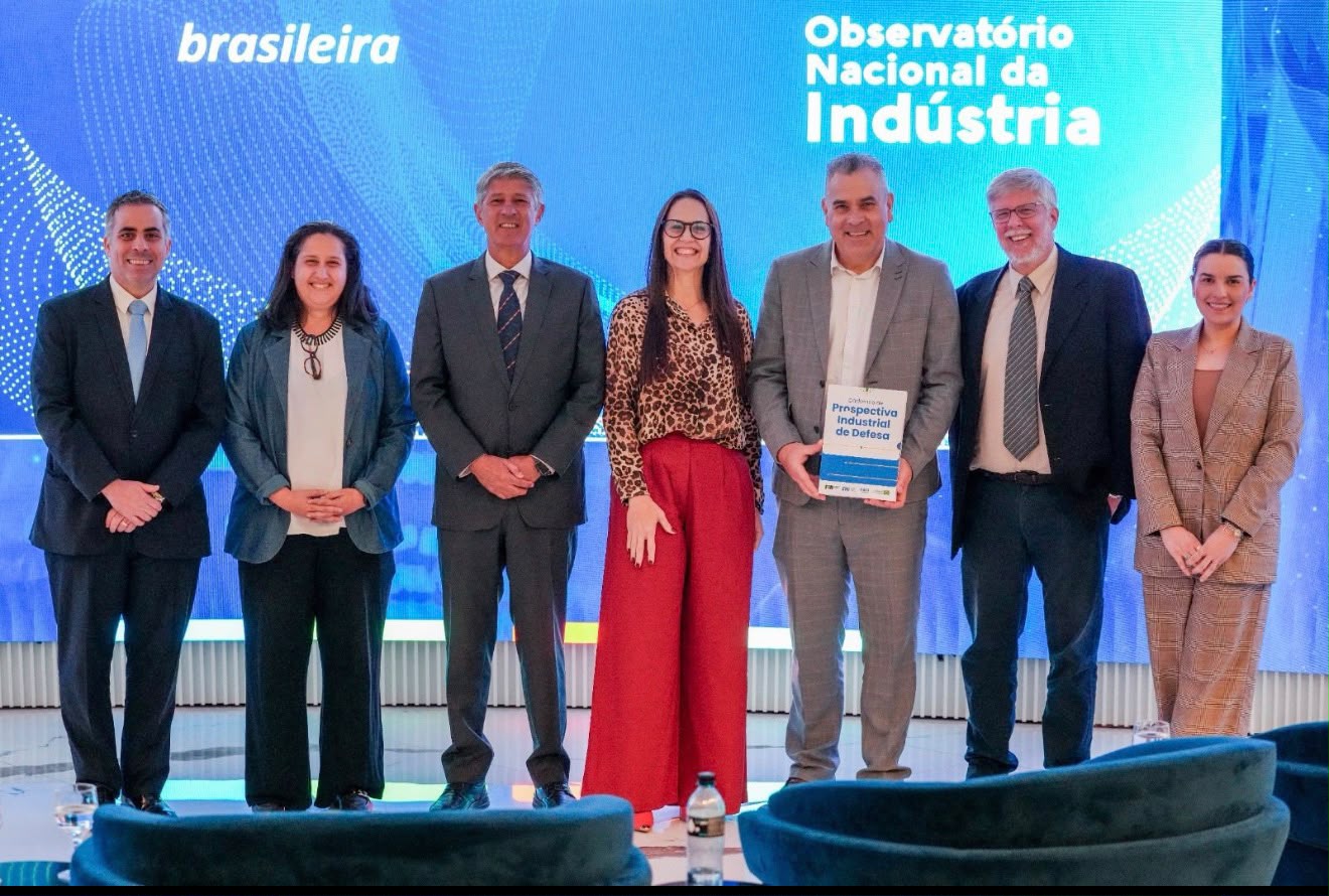 ABIMEX participa de lançamento dos Cadernos Prospectivos da Base Industrial de Defesa